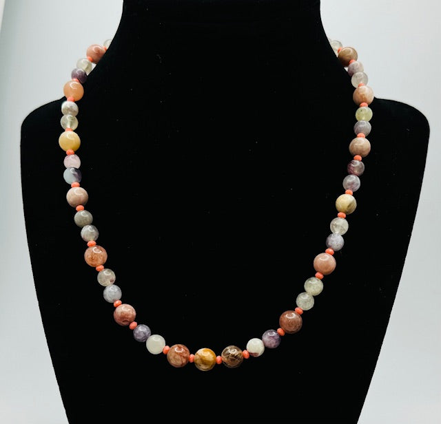 UNICORN BEAD NECKLACE