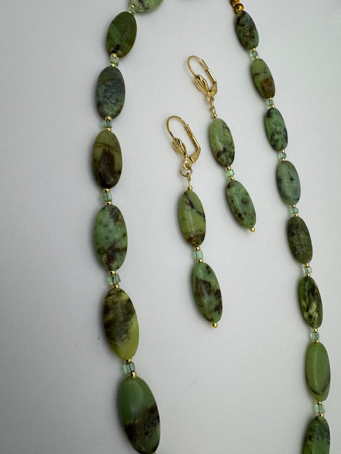 Green Chrysoprase Necklace & Earring Set