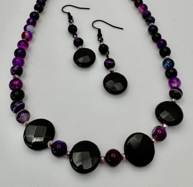 Purple Lace Agate w/Black Onyx