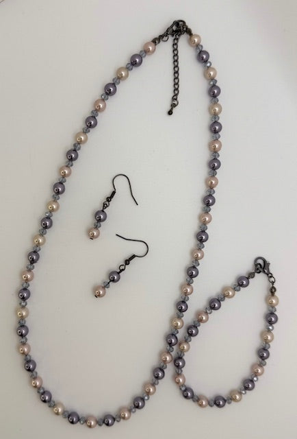 Metallic Grey & Pink Necklace Set