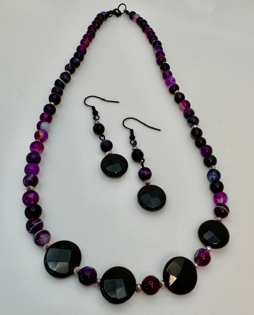 Purple Lace Agate w/Black Onyx